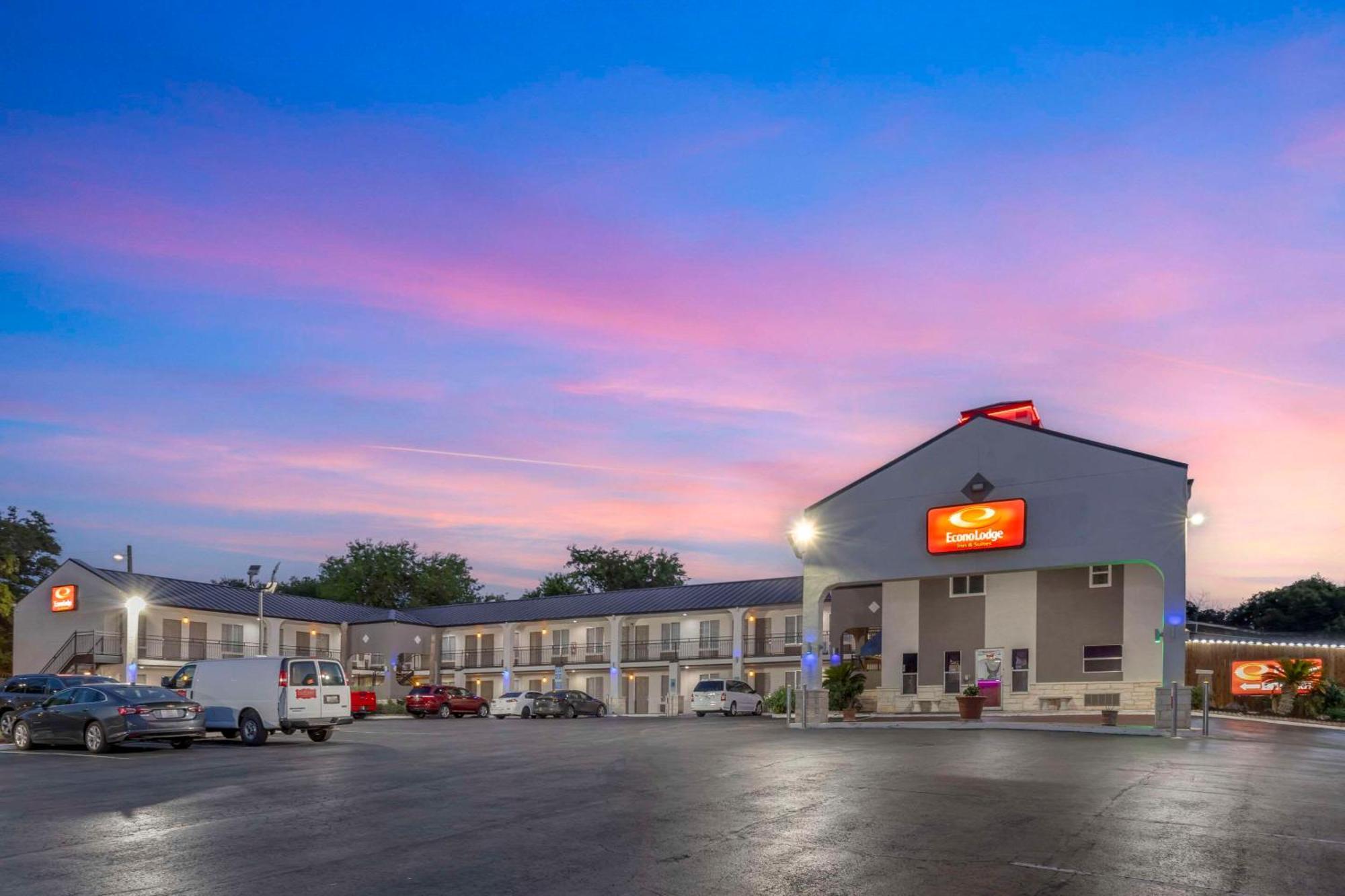 Econo Lodge Inn & Suites Near Lackland Afb San Antonio Exterior foto