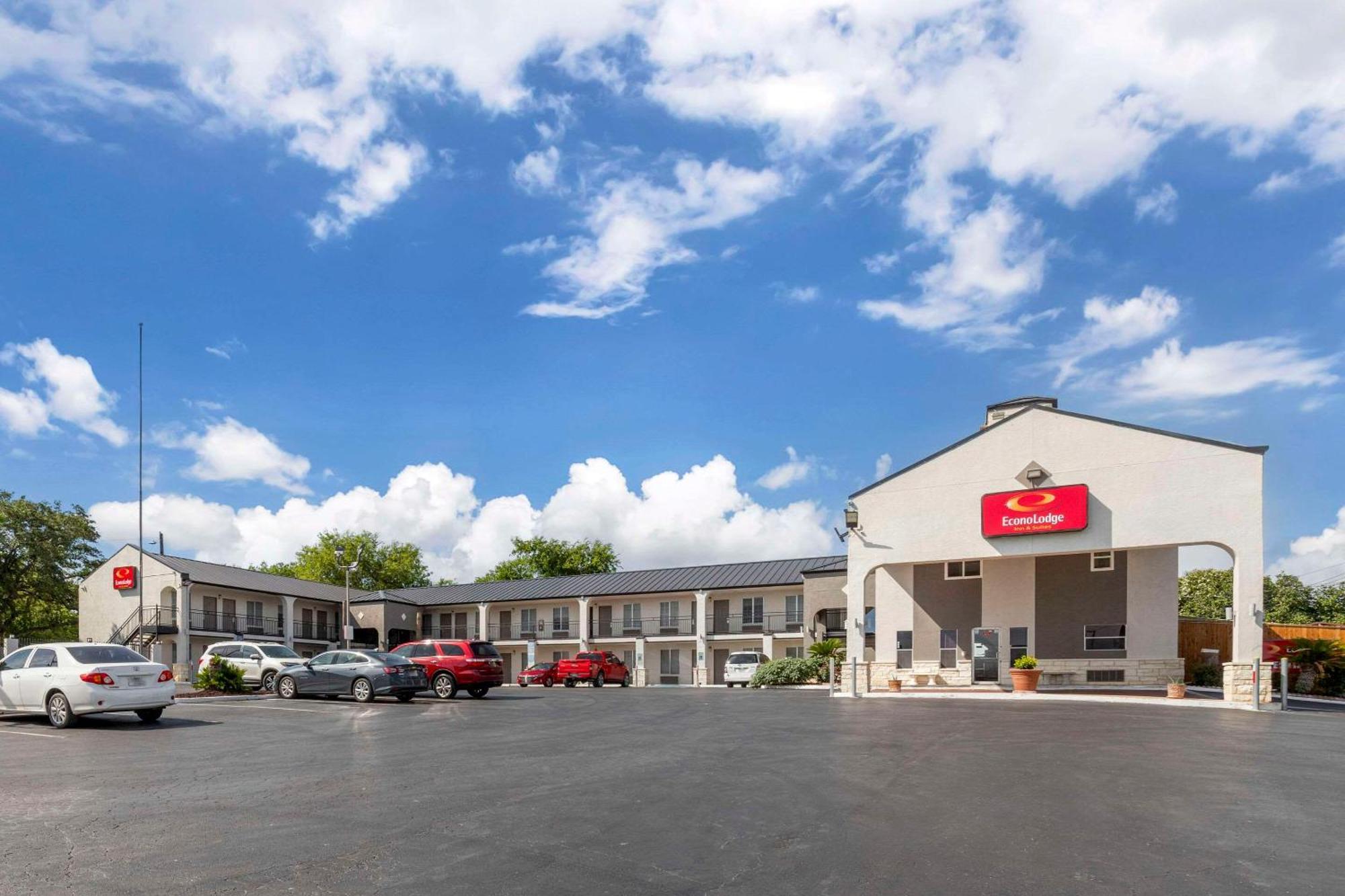 Econo Lodge Inn & Suites Near Lackland Afb San Antonio Exterior foto